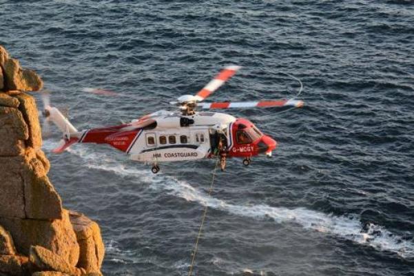 SAR helicopter guided to cliff rescue at Gwennap Head