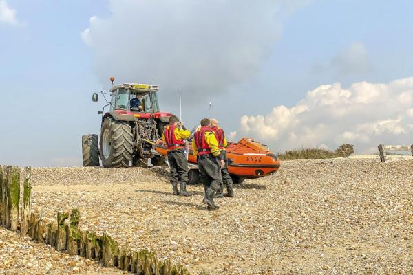 Solent Rescue launch their D-Class lifeboat at Stansore Point
