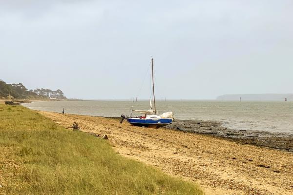 Concern over beached yacht in Beaulieu River entrance